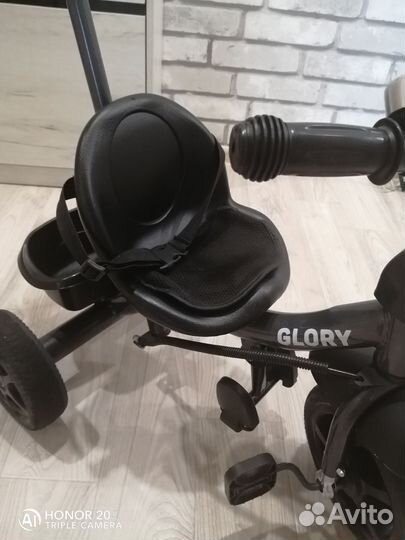 Детский велосипед с ручкой