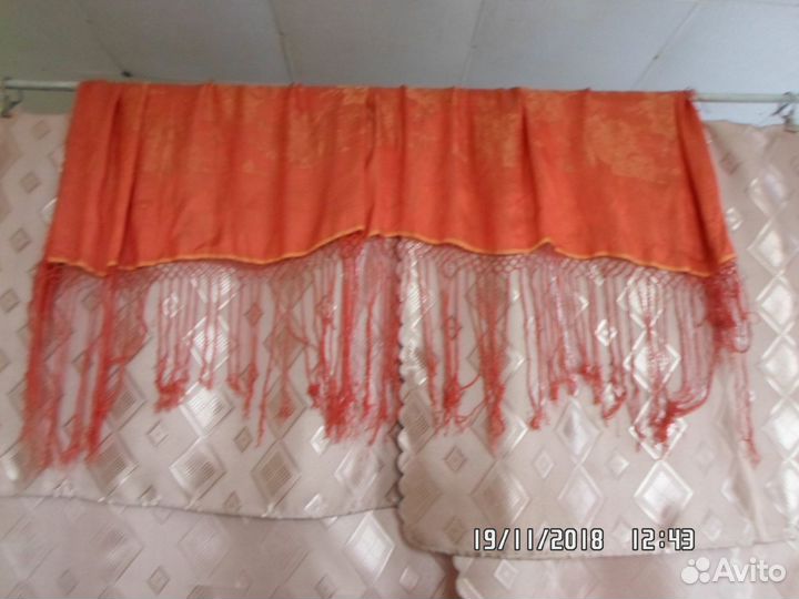 Шали старинные и платки