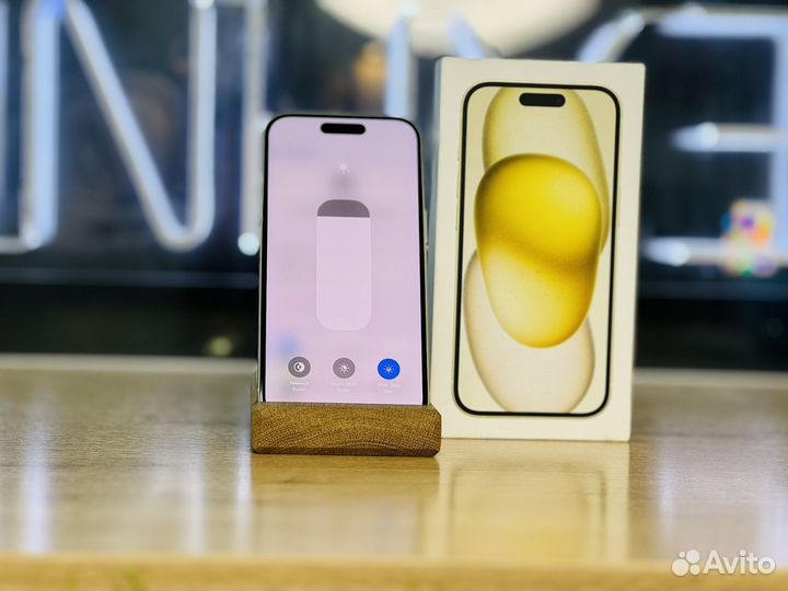 iPhone 15, 128 ГБ