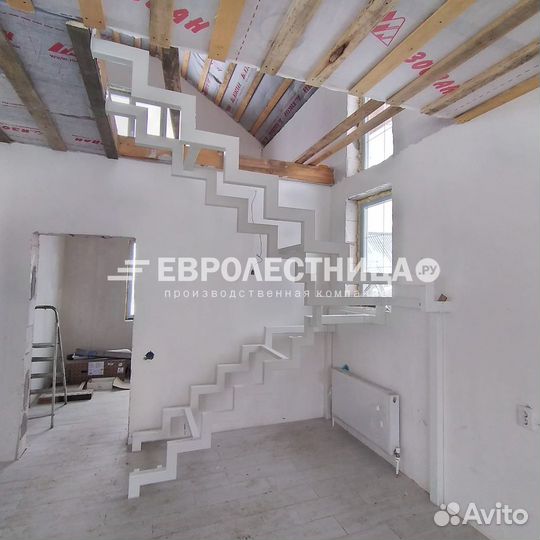 Лестница на металле