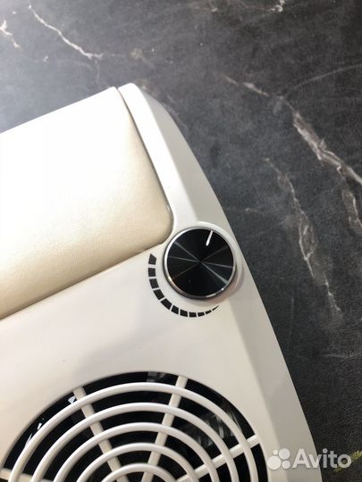 Маникюрный пылесос