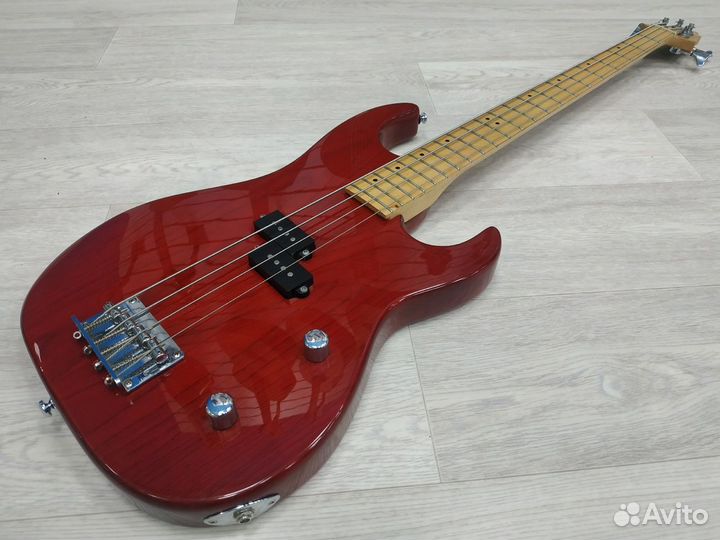 Бас гитара Greg Bennet