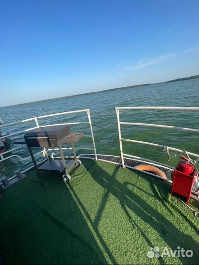 Аренда корабля под банкеты и ночёвку