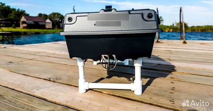 Кораблик для рыбалки и завoза пpикоpмки