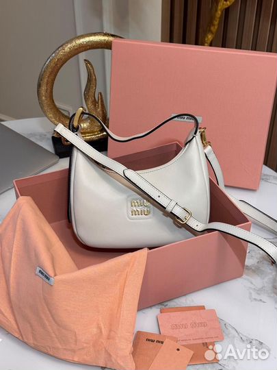 Сумка Miu Miu Premium 20x17x6