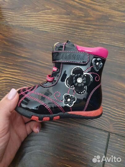 Новые ботинки