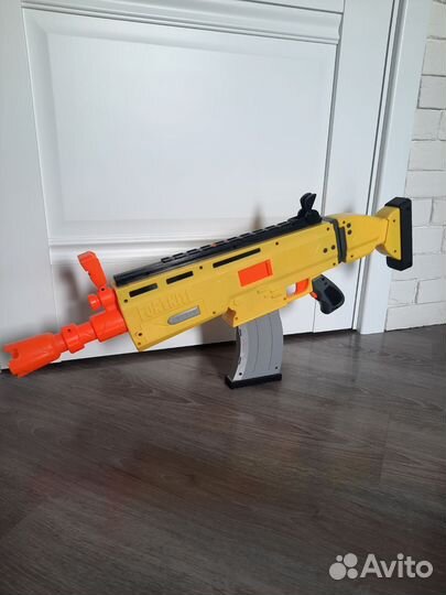 Бластер Нерф Форнайт