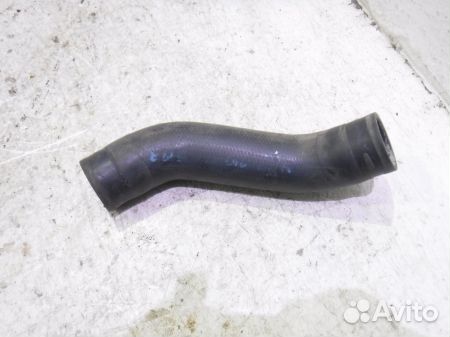 Патрубок системы охлаждения