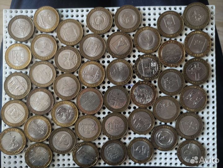 Биметаллические монеты 10ки