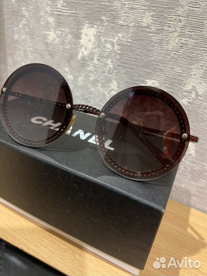 Солнцезащитные очки женские chanel