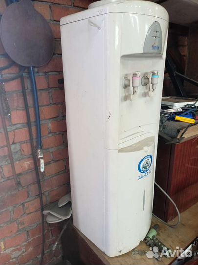 Кулер для воды бу