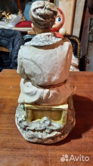 Гипсовая статуэтка