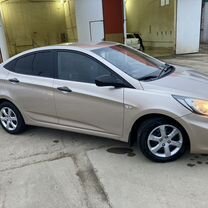 Hyundai Solaris 1.4 AT, 2011, 272 447 км, с пробегом, цена 720 000 руб.