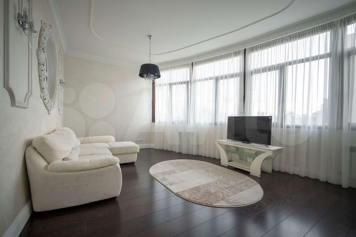 2-к. квартира, 68 м², 3/20 эт.