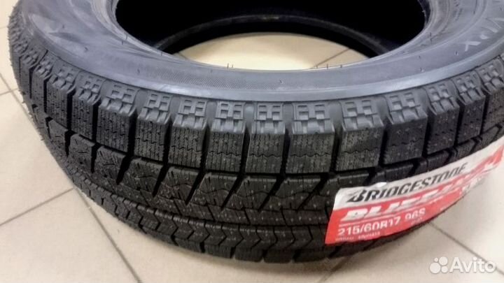 Bridgestone Blizzak VRX 255/35 R18 90S