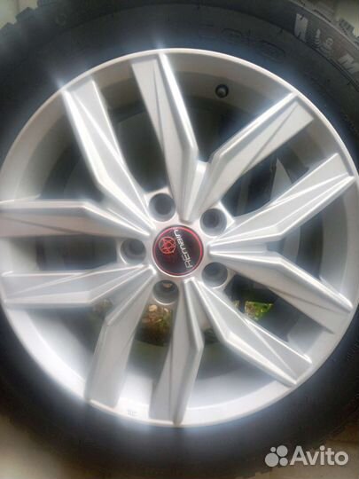 Колеса зимние шипованные 215/60 R17 в сборе