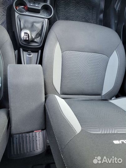 Подлокотник на LADA Granta