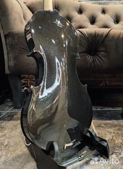 Скрипка 4/4 + Кофр (комплект)