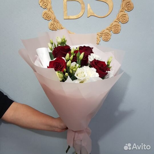 Доставка 46-10-00. Цветы. Авторский букет № 4
