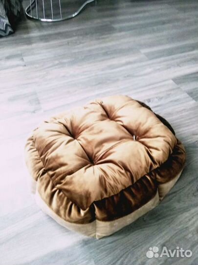 Лежанка для кошки, собаки