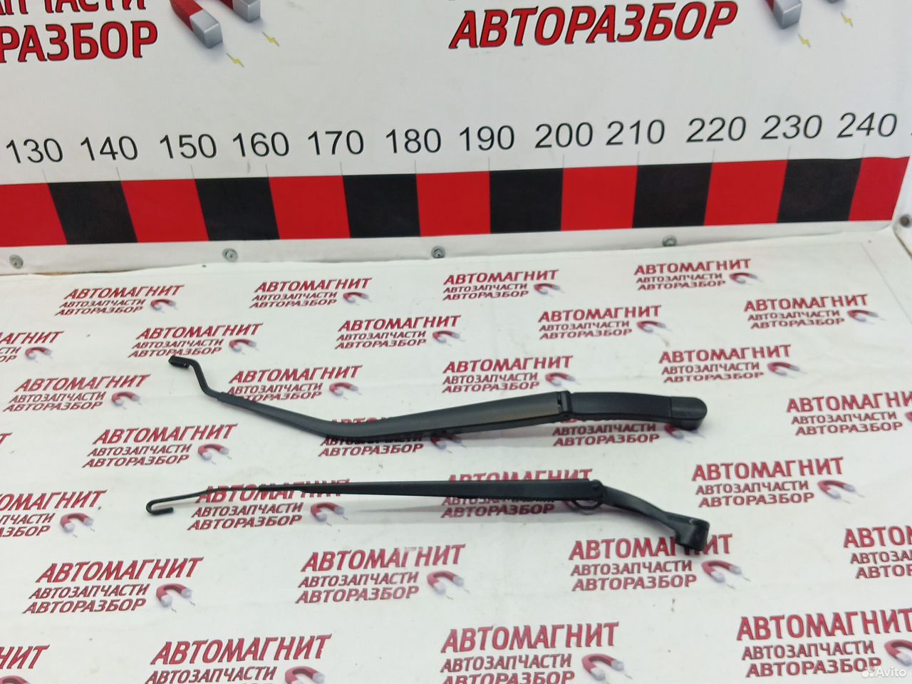 Поводок дворника стеклоочистителя Evolute i-pro