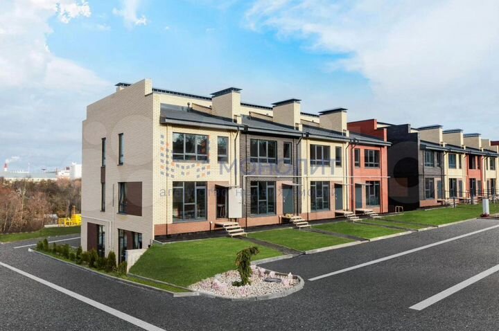 Таунхаус 113 м² на участке 1 сот.