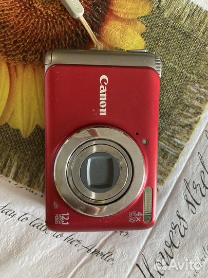 Компактный фотоаппарат canon