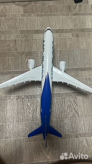 Модель самолета мс-21-300