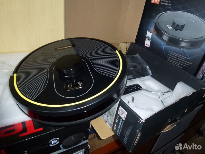 Робот пылесос Redmond RV-R670S