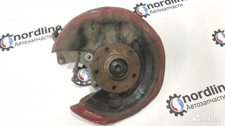 Кулак поворотный задний правый Volkswagen Passat