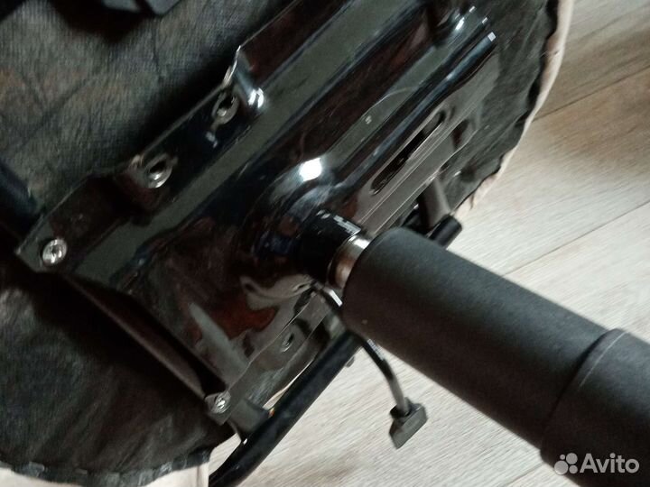 Пиастра и пятилучие на офисное кресло