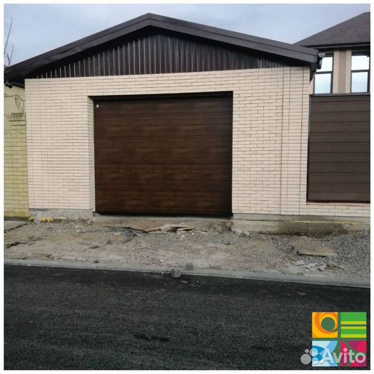 Секционные ворота alutech