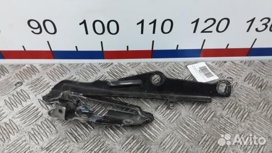 Петля крышки багажника chrysler 300C 1 (98O03HU02)