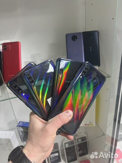 Samsung Galaxy A50, 4/64 ГБ