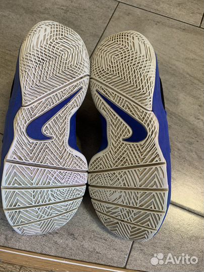 Баскетбольные кроссовки nike