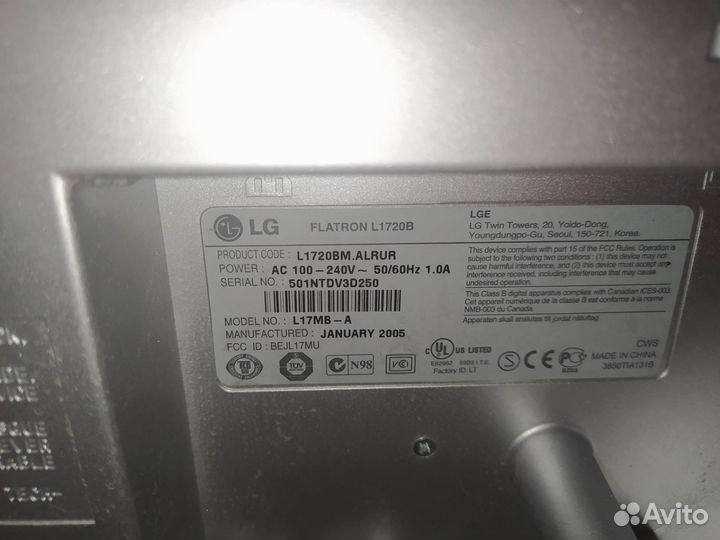 Монитор LG Flatron L1720B