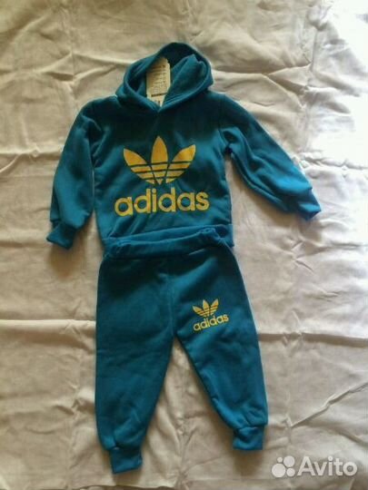 Спортивный костюм адидас