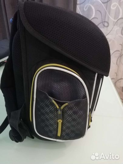 Школьный рюкзак