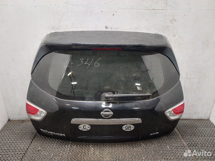 Фонарь крышки багажника Nissan Pathfinder, 2015