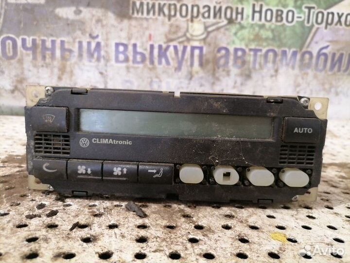 Блок управления климатом Volkswagen Passat B5