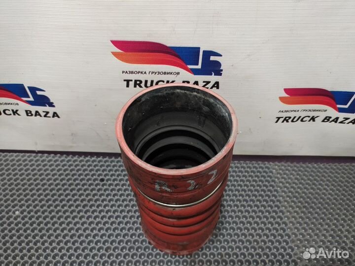 Патрубок интеркулера Renault Premium