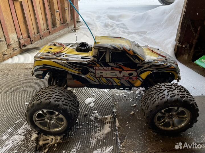 Радио управляемая модель автомобиля Revo 3/3