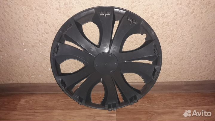 Оригинальные колпаки для стальных дисков Мицубиси