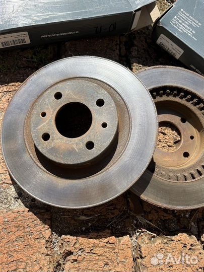 Тормозные диски LADA r14 и барабаны