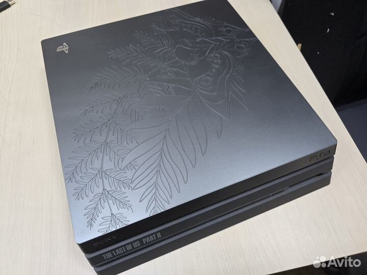 Sony PlayStation 4 Pro Limited Edition
