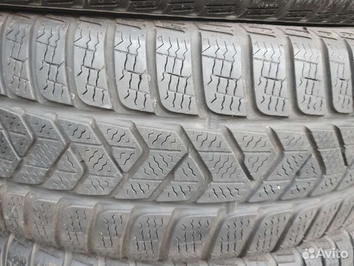 Pirelli Winter Sottozero 3 215/60 R16 99H