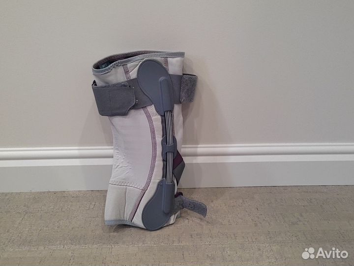 Ортез для коленного сустава