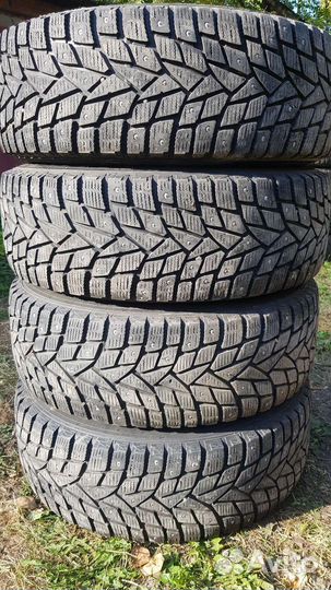 R16 Dunlop Grandtrek Ice 02 215/65, PCD 5x114.3 DIA 66.1