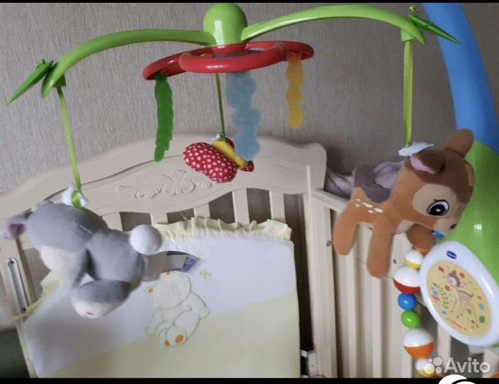 Мобиль музыкальный проектор chicco