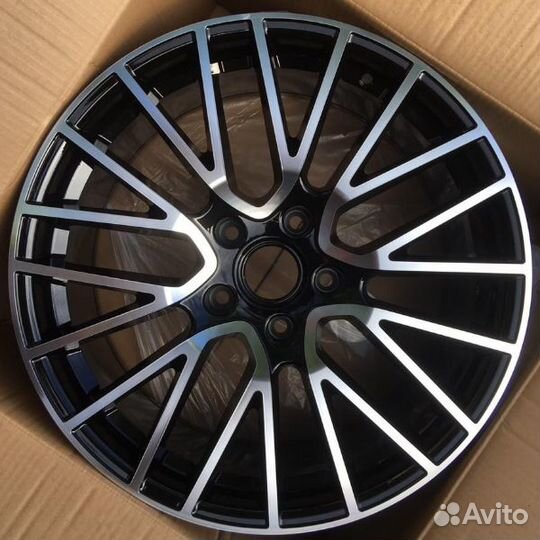 Диски R22 на Новый Porsche Cayenne